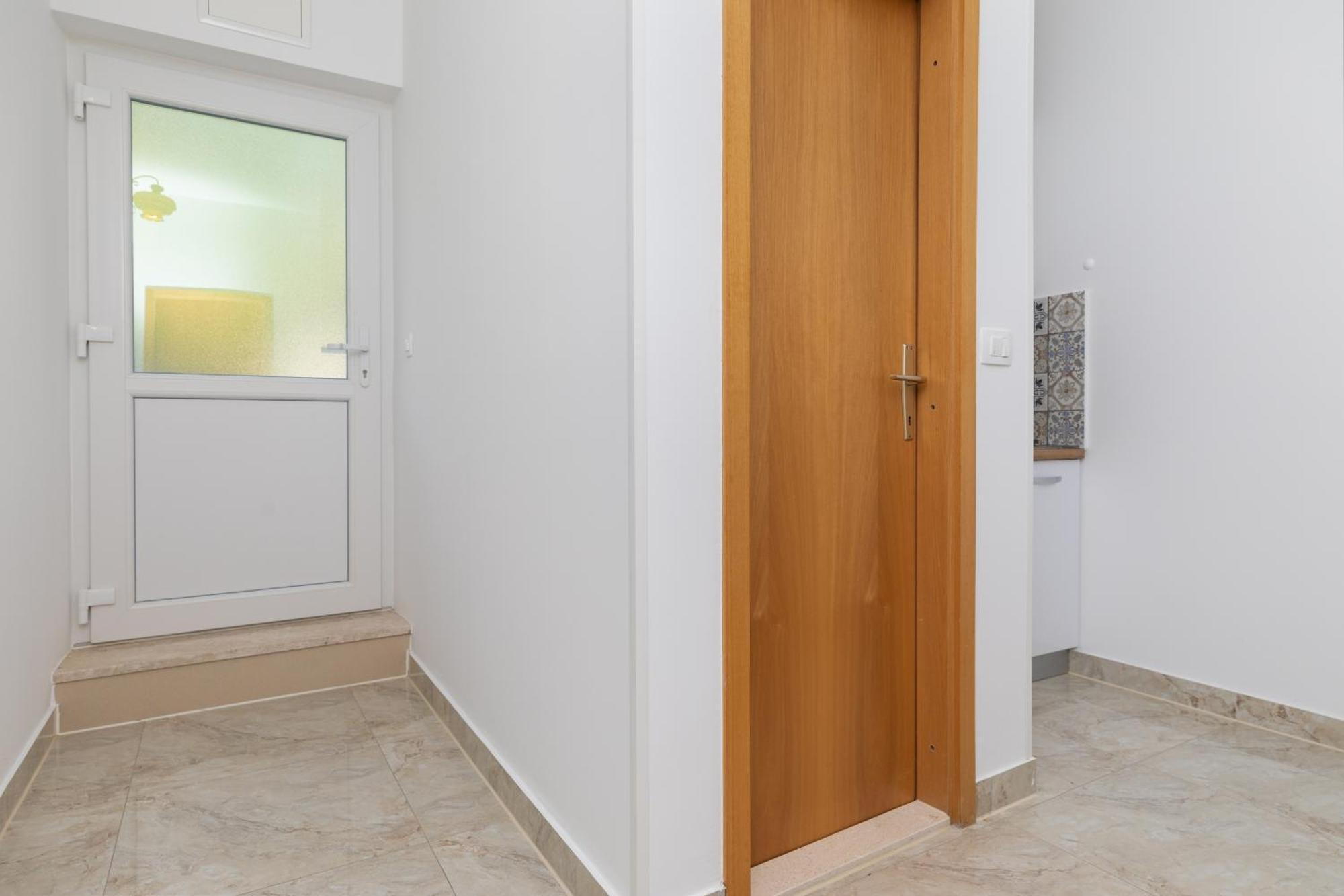 Apartments With A Parking Space Pisak, Omis - 5975 Экстерьер фото