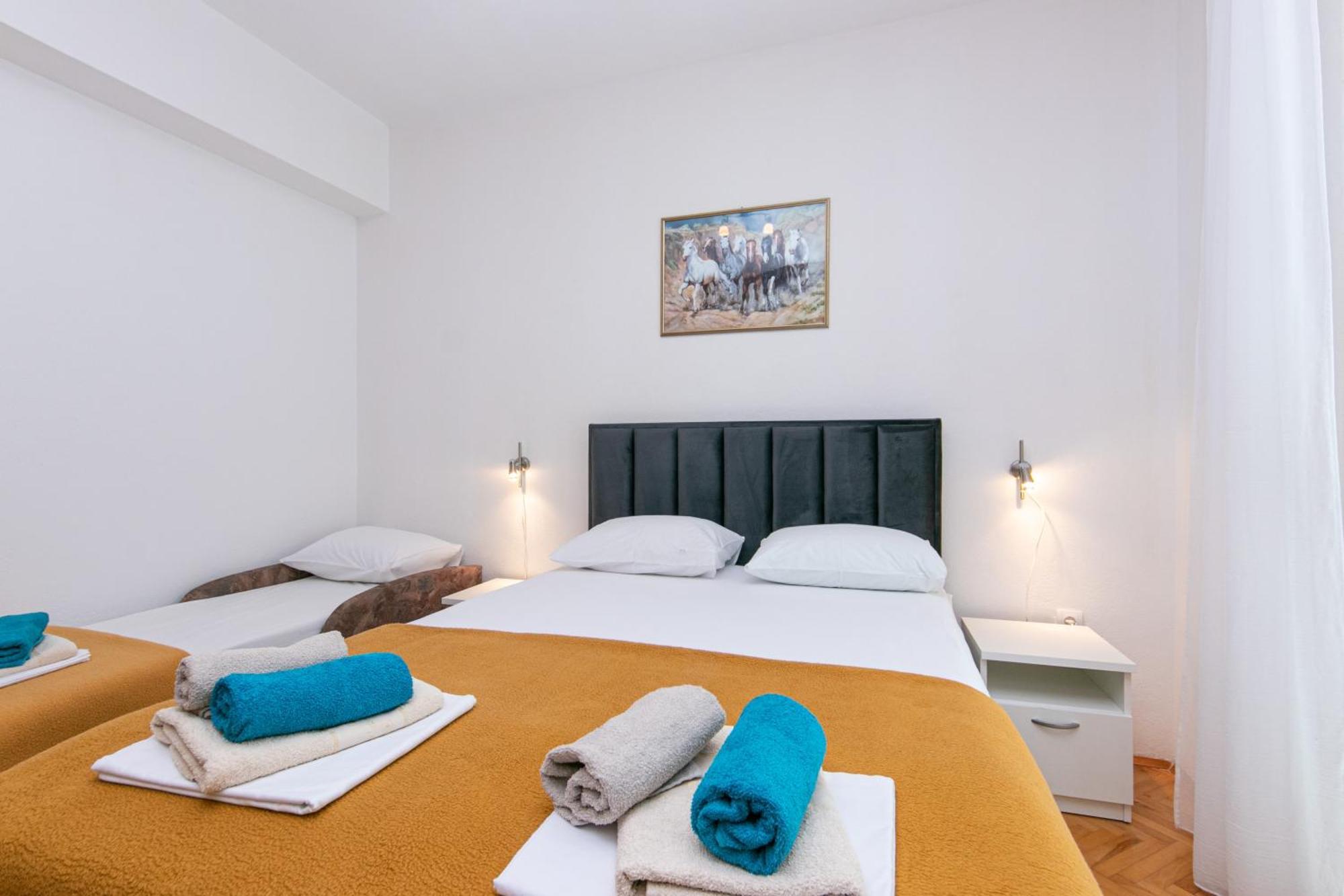 Apartments With A Parking Space Pisak, Omis - 5975 Экстерьер фото